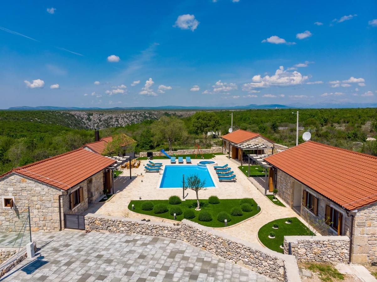 New! Promina Luxury Villa With 72Sqm Heated Pool, Jacuzzi, Infrared Sauna, Tennis Court, Media Room Bogatić Exterior foto